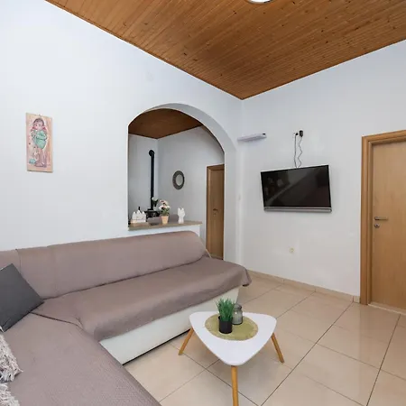 Pensión Family House