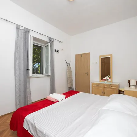 Family House 3*